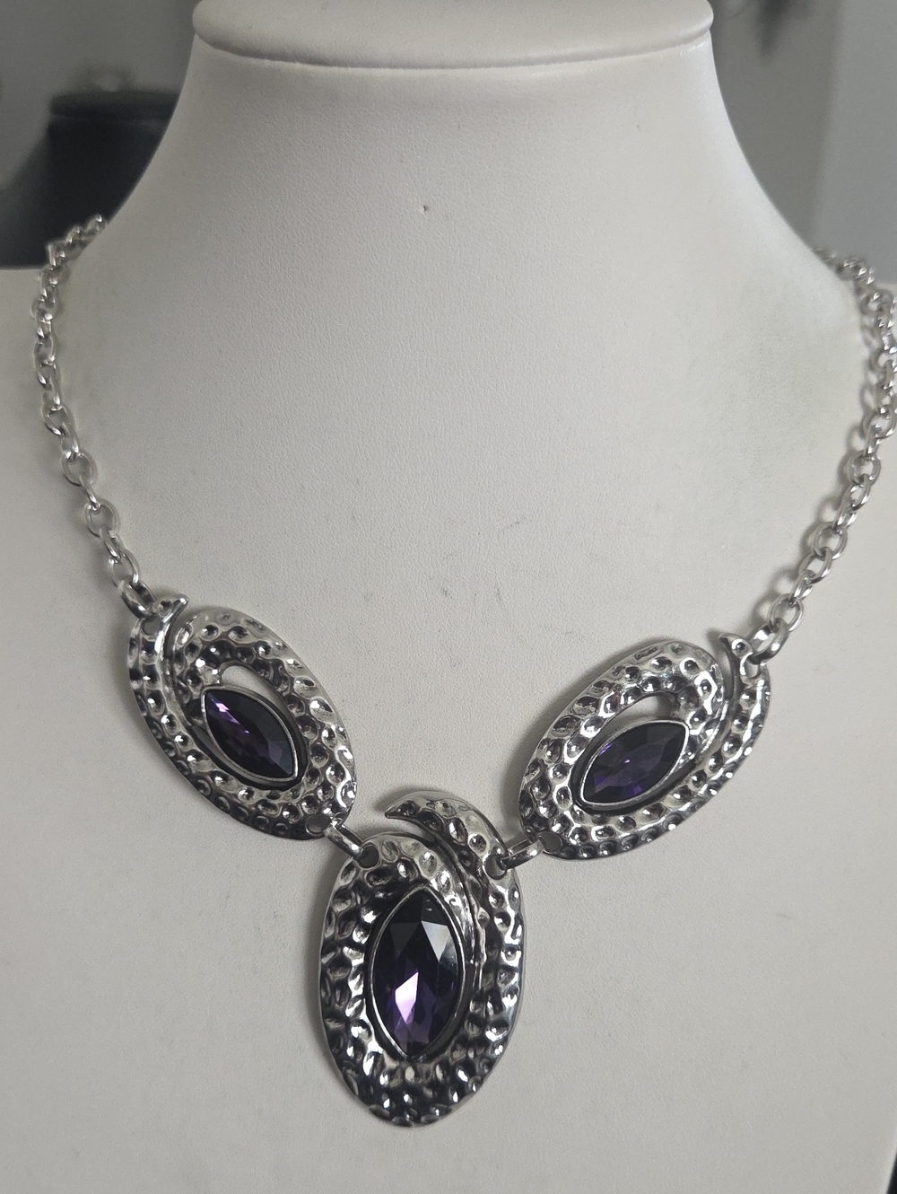 Paparazzi Metro Mystique Purple Necklace NWT